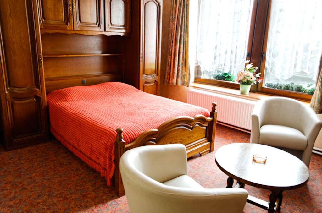 Auberge D'Alsace Hotel De France Bouillon Exterior photo